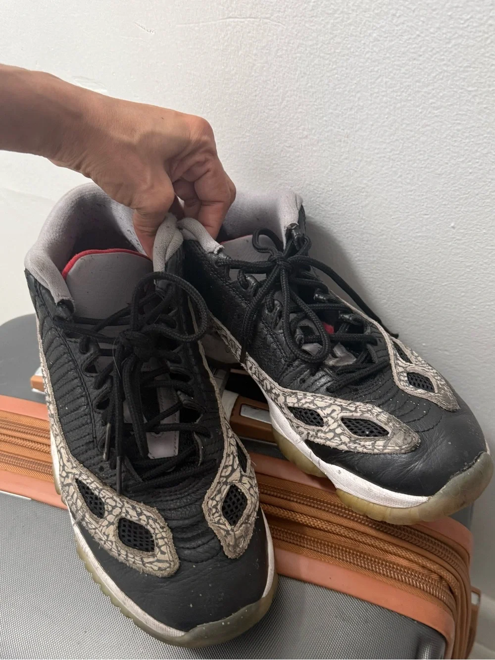 Jordan 11 Black Sneakers